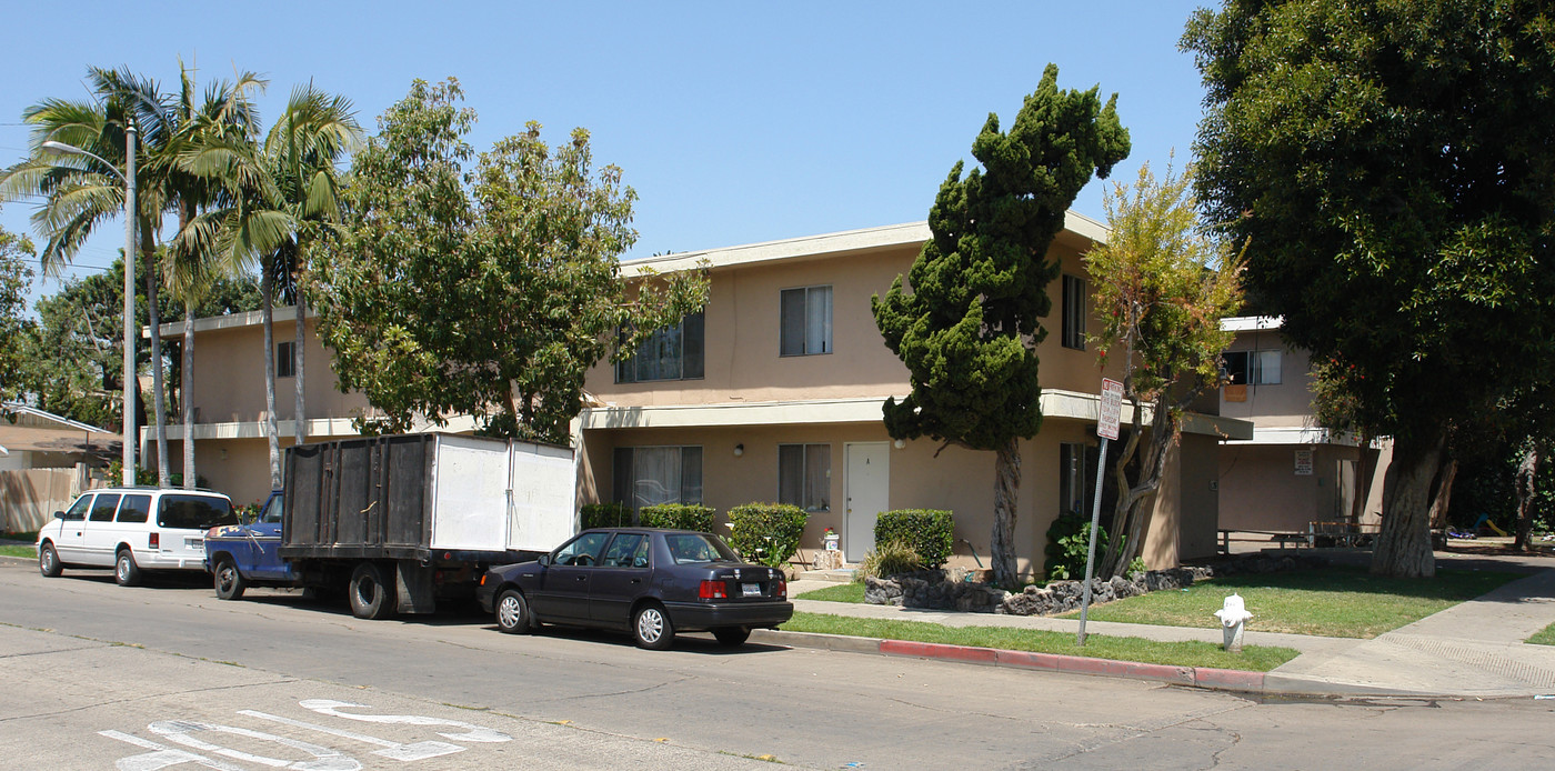 420 S Garnsey St in Santa Ana, CA - Building Photo