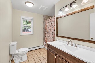 613 Landing Rd in Kings Park, NY - Building Photo - Building Photo