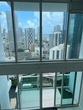 41 SE 5th St, Unit 2003 in Miami, FL - Building Photo - Building Photo