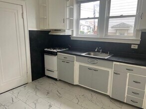 174 Front St in Secaucus, NJ - Building Photo - Building Photo