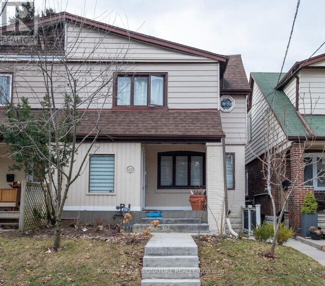 36 Thyra Ave in Toronto, ON - Building Photo - Building Photo