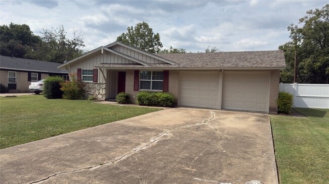 1415 Wisteria Way in Richardson, TX - Building Photo - Building Photo