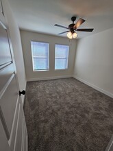 7906 Brumblay St, Unit Garage Apt in Houston, TX - Building Photo - Building Photo