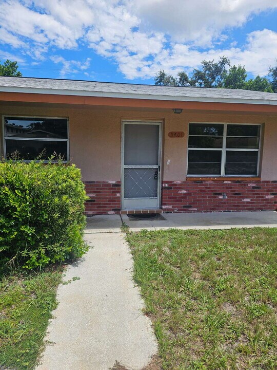 5401 Pasadena Dr in New Port Richey, FL - Building Photo