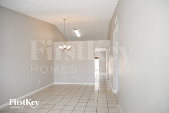 8806 NW 114th Terrace in Hialeah Gardens, FL - Building Photo - Building Photo