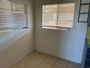 223 E 2nd St in Mesa, AZ - Foto de edificio - Building Photo