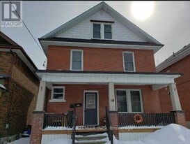 119 Agnes St in Oshawa, ON - Building Photo