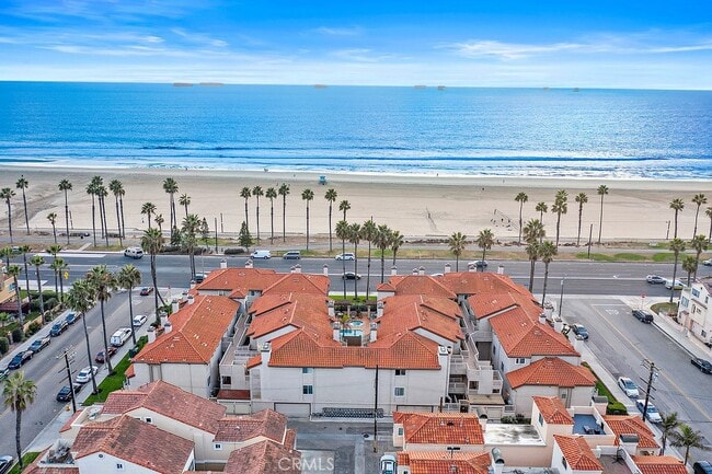 property at 1400 Pacific Coast Hwy