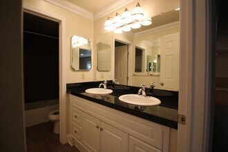 703 Washtenaw Rd in Ypsilanti, MI - Building Photo - Building Photo