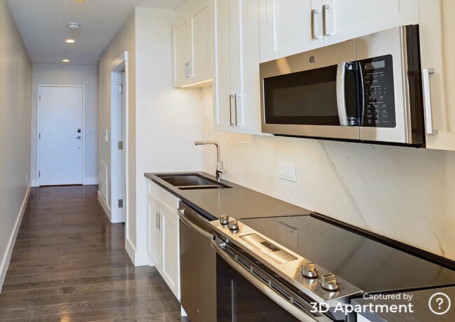 430 McGrath Hwy, Unit 302 in Somerville, MA - Building Photo - Building Photo