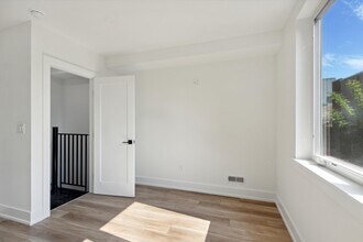 2009 N 17th St in Philadelphia, PA - Building Photo - Building Photo