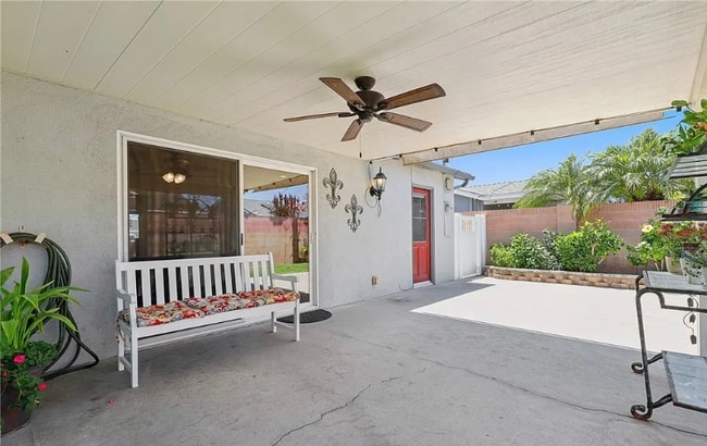 property at 2205 E Quincy Ave