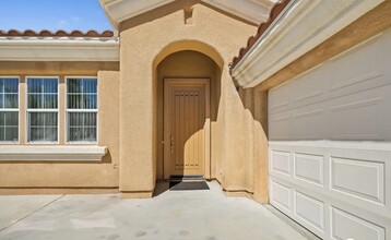 64 Vista Mirage Way in Rancho Mirage, CA - Building Photo - Building Photo