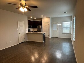 9204 Canyon Bnd in Converse, TX - Building Photo - Building Photo