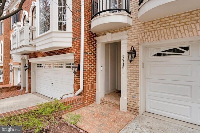 property at 7719 Spoleto Ln