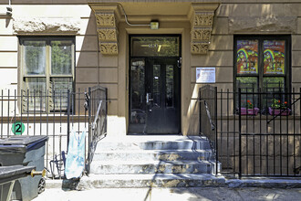 503 W 147th St in New York, NY - Foto de edificio - Building Photo