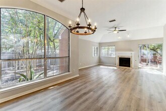 5905 Shanghai Pierce Rd in Austin, TX - Building Photo - Building Photo