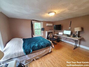 15 White Pl in Brookline, MA - Foto de edificio - Building Photo