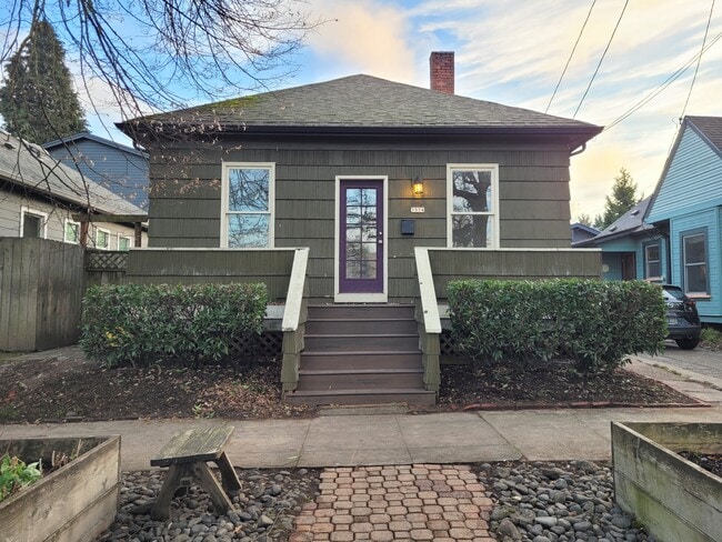property at 1574 SE Sherrett Street