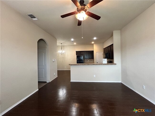 property at 502 Creekside Cir