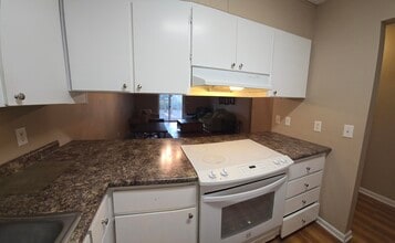 17 7th St in Shalimar, FL - Building Photo - Building Photo