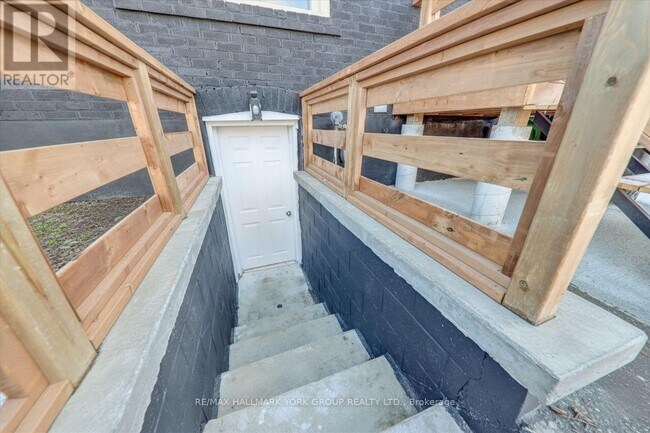 49 Cordella Ave in Toronto, ON - Building Photo - Building Photo