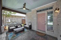 11613 Prince Phillip Way in Manor, TX - Foto de edificio - Building Photo