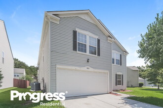 4803 Reinbeck Dr in Charlotte, NC - Building Photo - Building Photo