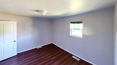 1056 Harrison Ave in Blaine, WA - Building Photo - Building Photo