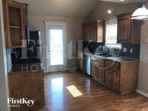 8635 NE 101st St in Kansas City, MO - Building Photo - Building Photo