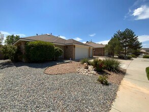 7024 Westford Pl NW in Albuquerque, NM - Building Photo - Building Photo
