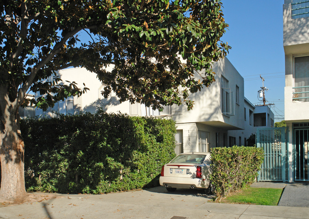 1130 S Clark Dr in Los Angeles, CA - Building Photo