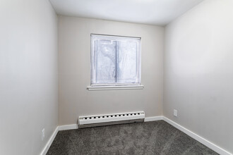 Cliff Park in Clifton Heights, PA - Building Photo - Interior Photo