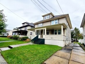 254 W Franklin St in Bound Brook, NJ - Building Photo - Building Photo