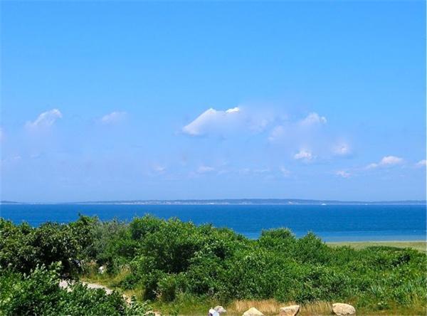 40 Lighthouse Rd in Aquinnah, MA - Foto de edificio