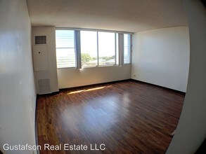 3045 Ala Napuaa Pl-Unit -#702 in Honolulu, HI - Building Photo - Building Photo