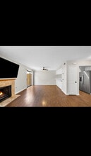 5291 Colodny Dr, Unit 16 in Agoura Hills, CA - Building Photo - Building Photo