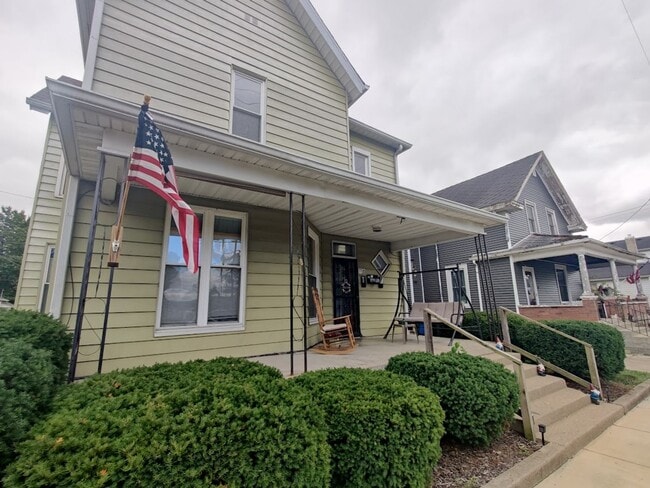 property at 3-113 N Tompkins St