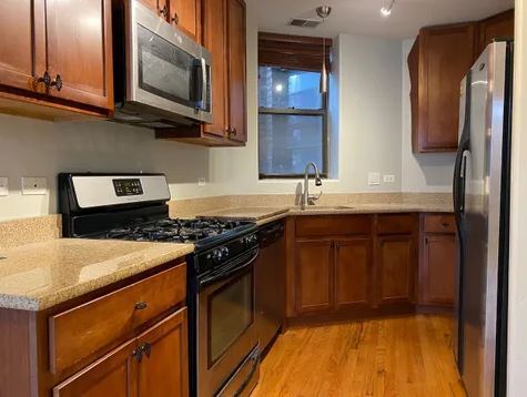 815 W Addison St in Chicago, IL - Building Photo - Building Photo