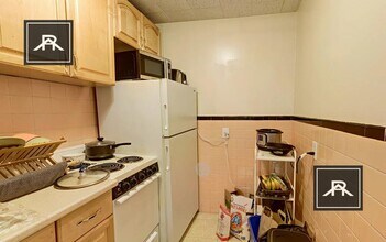 1066 Beacon St in Brookline, MA - Building Photo - Building Photo