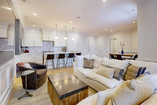 property at 154 W 8th St