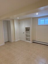 66-32-32 Booth St in Queens, NY - Building Photo - Building Photo