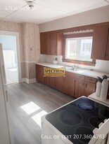 47 Church St in Oakland, ME - Building Photo