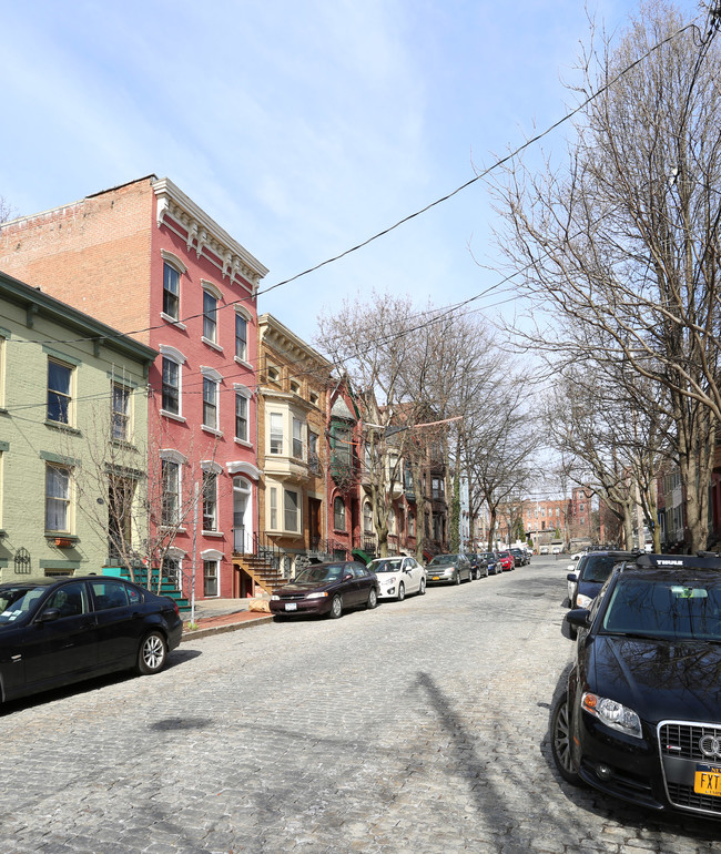 214 Jay St in Albany, NY - Building Photo - Building Photo