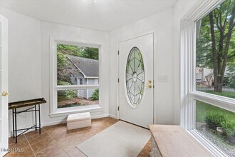 12 Vallera Rd in Saratoga Springs, NY - Building Photo - Building Photo