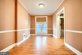 2715 E Monument St in Baltimore, MD - Building Photo - Building Photo