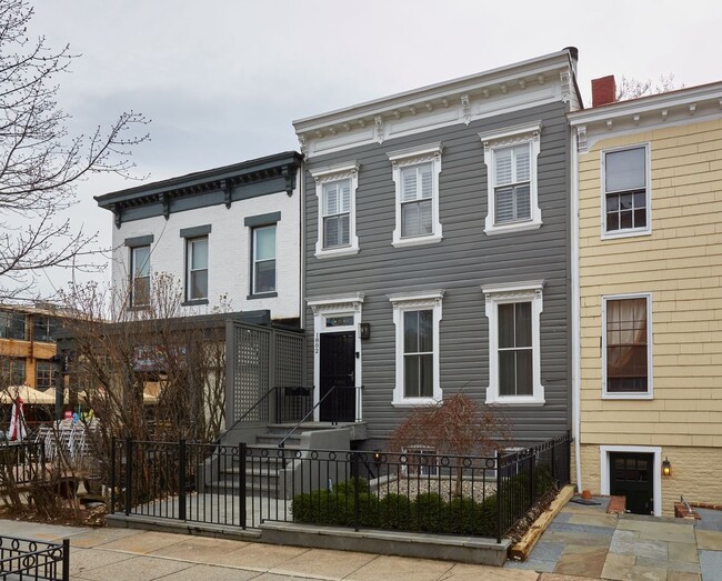 property at 1802 T St NW