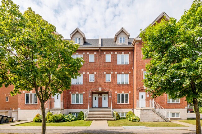 1700 Alexis-Nihon Boul in St. Laurent, QC - Building Photo - Building Photo