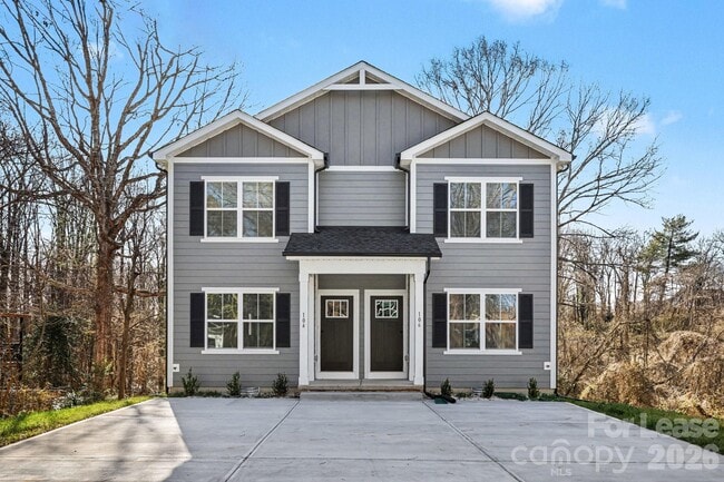 104 10th Ave SE in Hickory, NC - Building Photo - Building Photo