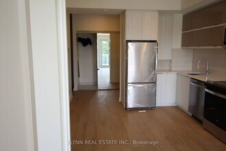 10-510 Deerlick Ct in Toronto, ON - Building Photo - Building Photo